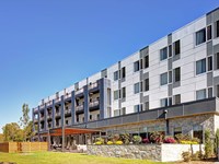 Courtyard Appleton Riverfront