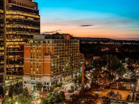 Sheraton Suites Calgary Eau Claire