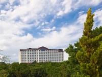 Renaissance Austin Hotel