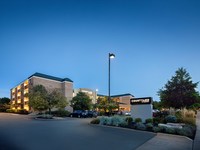 Courtyard Cleveland Beachwood