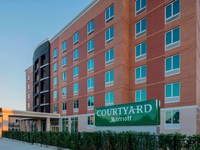 Courtyard New York Queens/Fresh Meadows