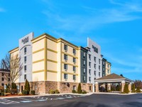 Fairfield Inn & Suites Greensboro Coliseum Area