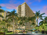 Courtyard Waikiki Beach