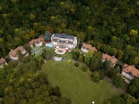 Falkenstein Grand, Autograph Collection