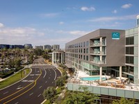 尔湾 AC 酒店