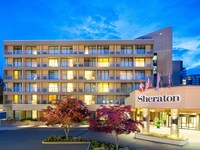 Sheraton Vancouver Airport Hotel
