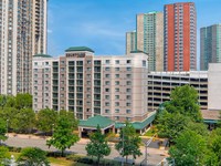Courtyard Jersey City Newport