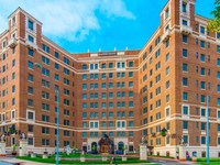 The Raphael Hotel, Autograph Collection