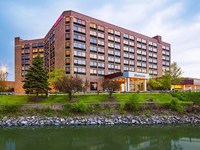 Sheraton Lisle Naperville Hotel