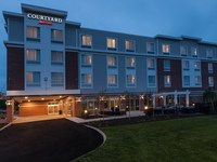 Courtyard Boston Littleton