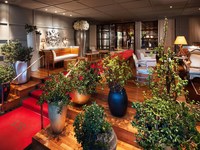 比佛利山庄 SLS 豪华精选酒店