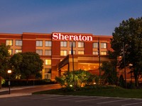 Sheraton Minneapolis West Hotel
