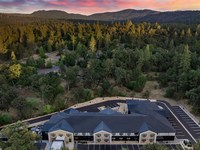 The Inelle, Oakhurst Yosemite, a Tribute Portfolio Hotel