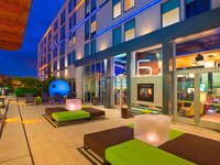 Aloft Portland Airport at Cascade Station