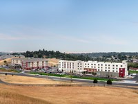 Courtyard Pullman