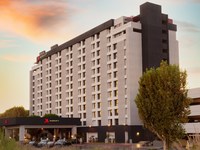 Marriott Riverside at the Convention Center