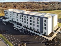 Courtyard Southington