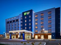 Holiday Inn Express & Suites Windsor East – Lakeshore