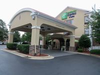 Holiday Inn Express & Suites Sanford
