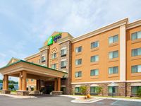 Holiday Inn Express & Suites Mount Airy
