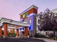 Holiday Inn Express & Suites Evanston