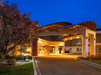 Holiday Inn Express Milwaukee-West Medical Center