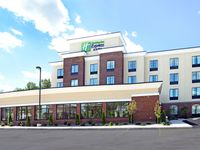 Holiday Inn Express & Suites Geneva Finger Lakes