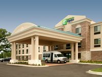 Holiday Inn Express & Suites Madison-Verona