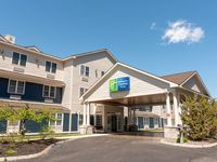 Holiday Inn Express & Suites Hampton South-Seabrook