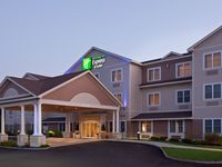 Holiday Inn Express & Suites Tilton - Lakes Region