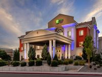 Holiday Inn Express & Suites Reno Airport