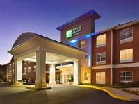 Holiday Inn Express & Suites Manassas