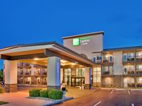 Holiday Inn Express & Suites Branson 76 Central