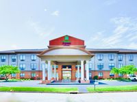Holiday Inn Express & Suites St Charles