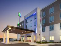 Holiday Inn Express Calhoun South