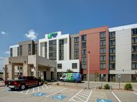 Holiday Inn Express & Suites Dallas Ft. Worth Airport South