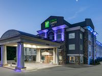 Holiday Inn Express & Suites Marshall