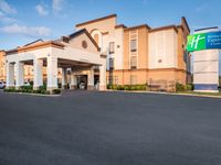 Holiday Inn Express & Suites Grenada