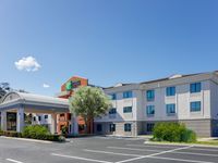 Holiday Inn Express & Suites Jacksonville - Mayport / Beach