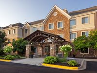 Staybridge Suites Mpls-Maple Grove/Arbor Lakes