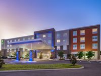 Holiday Inn Express & Suites Ruskin - Sun City