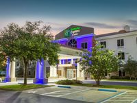Holiday Inn Express & Suites Silver Springs-Ocala