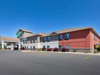 Holiday Inn Express & Suites Three Rivers