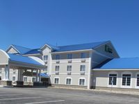 Holiday Inn Express & Suites Cadillac