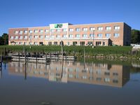 Holiday Inn Express & Suites Port Huron