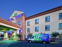Holiday Inn Express & Suites Clovis-Fresno Area