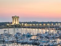 Holiday Inn Charleston-Riverview