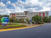 Holiday Inn Express Washington DC East-Andrews AFB