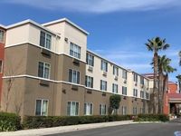 Holiday Inn Express & Suites Tracy
