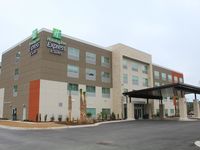 Holiday Inn Express & Suites Latta